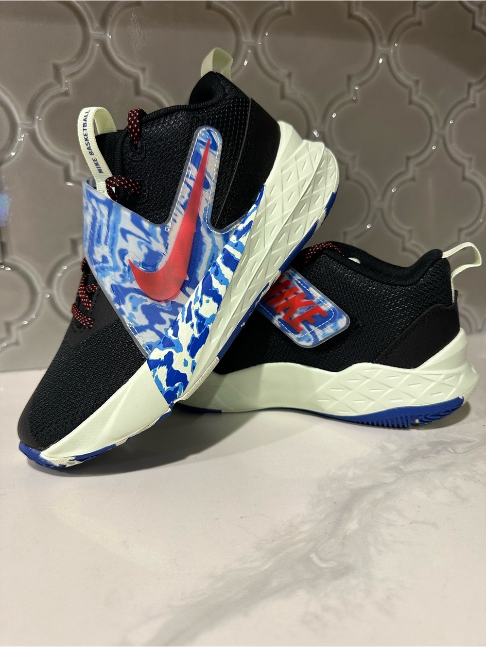 Nike Kids Basketball Shoes 5Y